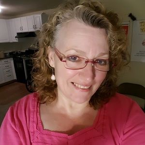 Meet your Posher, Vicki